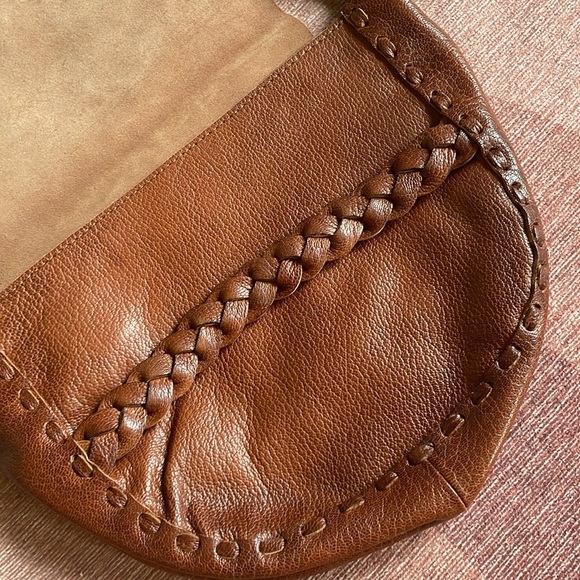 Earthbound Trading Co Brown Leather Braided  Shoulder Bag - Picture 7 of 10